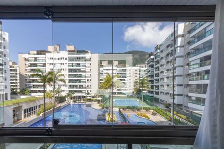 Apartamento à venda com 73m², 2 quartos e 1 vagaVaranda