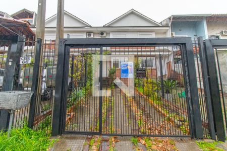 Casa à venda com 90m², 2 quartos e 2 vagasFachada