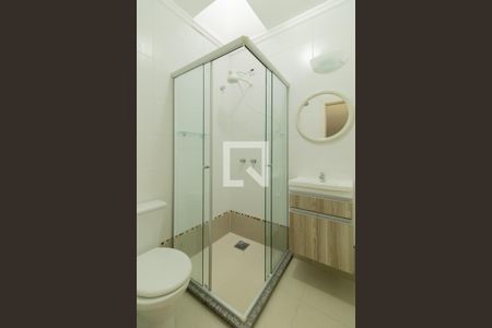 Casa à venda com 90m², 2 quartos e 2 vagasBanheiro Corredor