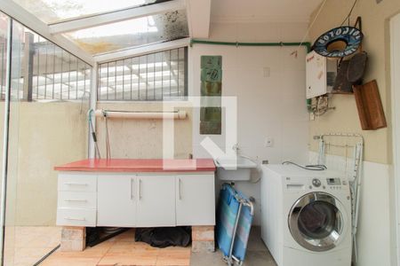 Casa à venda com 90m², 2 quartos e 2 vagasQuintal