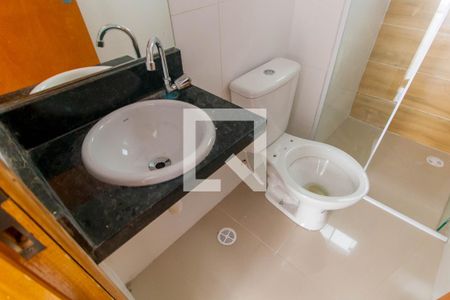 Banheiro de casa de condomínio à venda com 1 quarto, 33m² em Vila Prudente, São Paulo