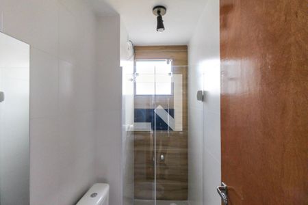 Banheiro de apartamento para alugar com 1 quarto, 31m² em Vila Prudente, São Paulo