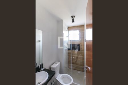 Banheiro de apartamento para alugar com 1 quarto, 31m² em Vila Prudente, São Paulo