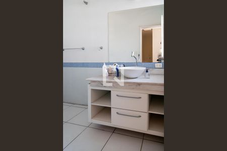 Banheiro Social de casa à venda com 2 quartos, 120m² em Campo Belo, São Paulo