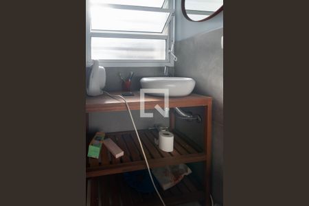 Casa à venda com 120m², 2 quartos e 1 vagaBanheiro Quarto 2