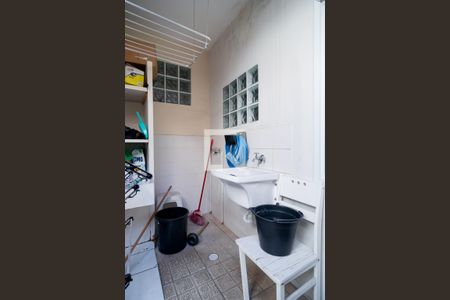 Casa à venda com 120m², 2 quartos e 1 vagaÁrea de Serviço