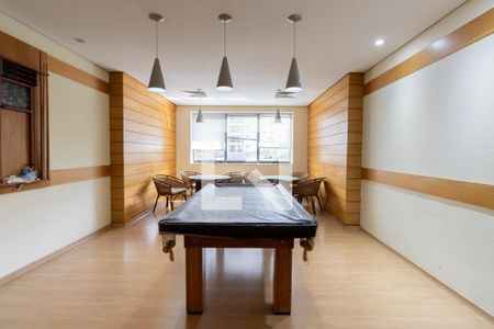 Apartamento à venda com 44m², 1 quarto e 1 vaga Apartamento à venda com 44m², 1 quarto e 1 vagaSala de jogos