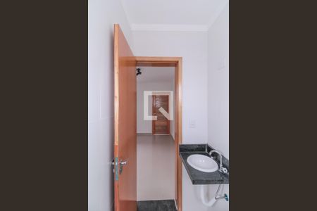 Banheiro de kitnet/studio para alugar com 1 quarto, 31m² em Vila Prudente, São Paulo