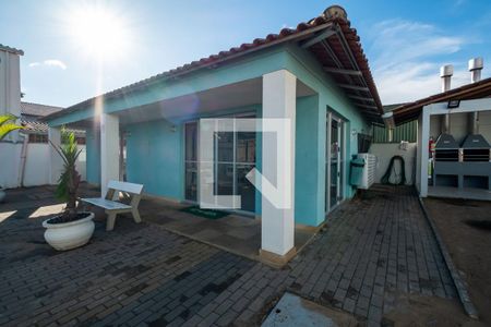 Apartamento à venda com 80m², 2 quartos e 1 vagaÁrea comum