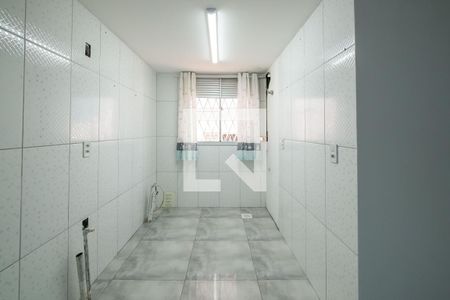 Cozinha e Área de Serviço de apartamento à venda com 2 quartos, 80m² em Vila Nova, Porto Alegre