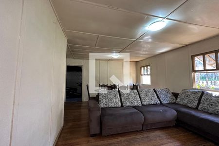 Sala de Estar de casa à venda com 3 quartos, 160m² em Feitoria, São Leopoldo