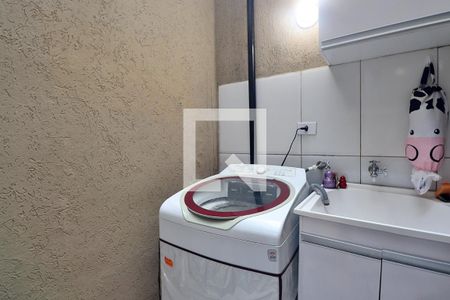 Casa à venda com 75m², 2 quartos e 2 vagasÁrea de Serviço