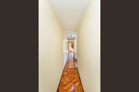 Casa para alugar com 157m², 3 quartos e 2 vagas Casa para alugar com 157m², 3 quartos e 2 vagasCorredor