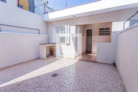 Casa para alugar com 157m², 3 quartos e 2 vagas Casa para alugar com 157m², 3 quartos e 2 vagasQuintal