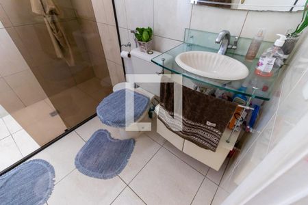 Casa para alugar com 670m², 6 quartos e 8 vagasBanheiro 1