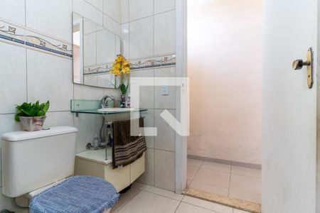 Casa para alugar com 670m², 6 quartos e 8 vagasBanheiro 1