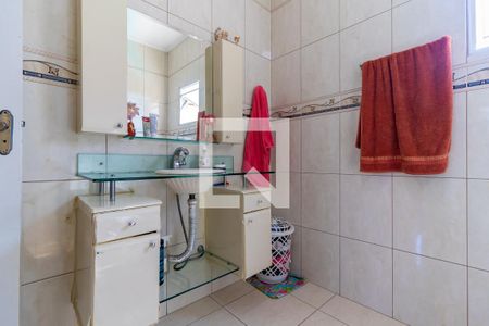 Casa para alugar com 670m², 6 quartos e 8 vagasBanheiro 2