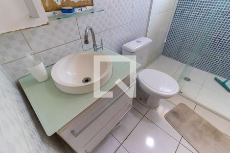 Casa para alugar com 670m², 6 quartos e 8 vagasEdícula - Banheiro