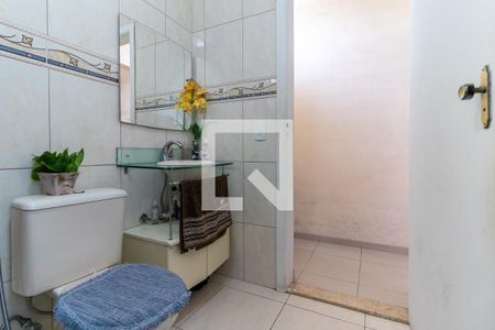 Casa para alugar com 670m², 6 quartos e 8 vagasBanheiro 1