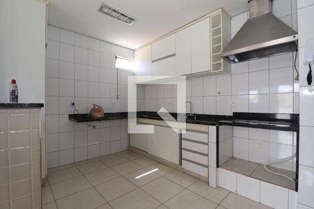 Apartamento para alugar com 90m², 3 quartos e 1 vagaCozinha e Área de Serviço