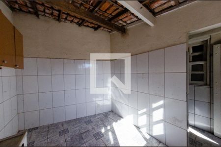 Cozinha de casa para alugar com 2 quartos, 75m² em Padre Eustáquio, Belo Horizonte