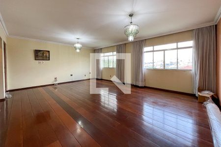 Sala de casa à venda com 4 quartos, 240m² em Vila Anglo Brasileira, São Paulo