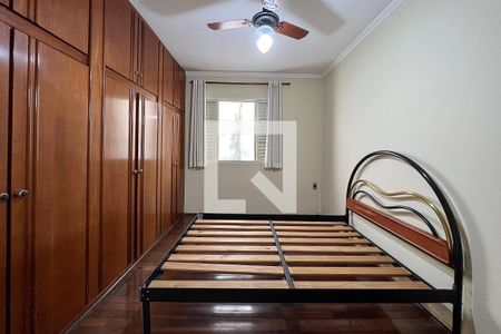 Casa à venda com 240m², 4 quartos e 4 vagasQuarto 4 - Suíte