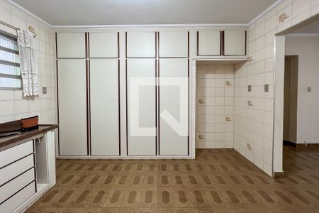 Casa à venda com 240m², 4 quartos e 4 vagasCozinha