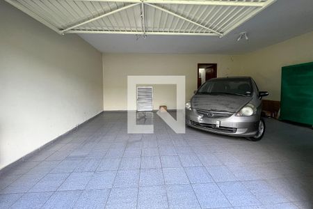 Casa à venda com 240m², 4 quartos e 4 vagasGaragem