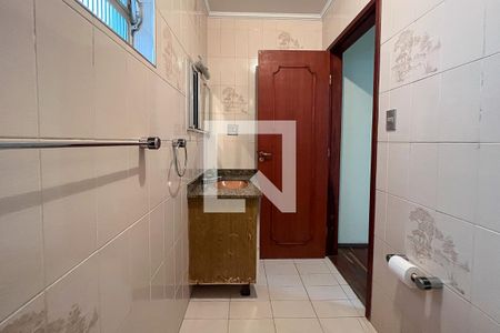 Casa à venda com 240m², 4 quartos e 4 vagasBanheiro Social