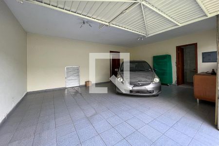 Casa à venda com 240m², 4 quartos e 4 vagasGaragem