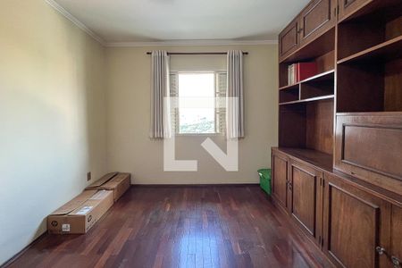 Casa à venda com 240m², 4 quartos e 4 vagasQuarto 2