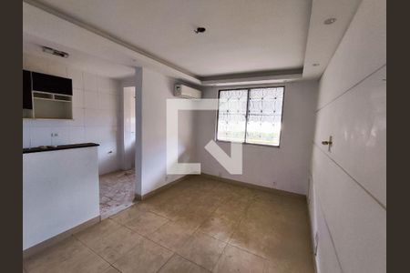 Sala de apartamento para alugar com 1 quarto, 40m² em Quintino Bocaiúva, Rio de Janeiro