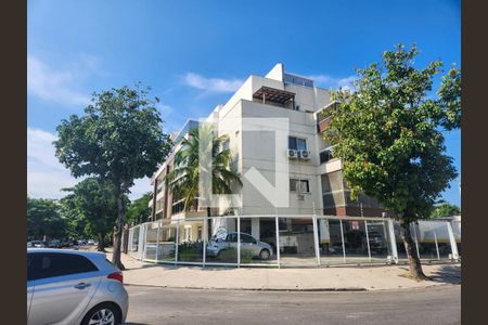 Apartamento à venda com 100m², 3 quartos e 2 vagas Apartamento à venda com 100m², 3 quartos e 2 vagasFachada