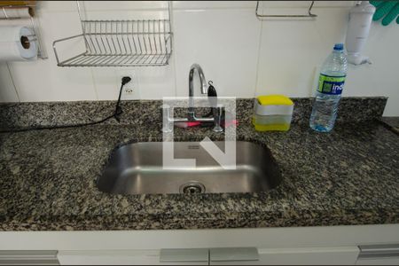 Apartamento à venda com 100m², 3 quartos e 2 vagas Apartamento à venda com 100m², 3 quartos e 2 vagasCozinha