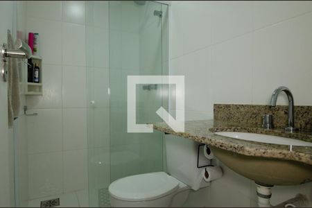 Apartamento à venda com 100m², 3 quartos e 2 vagas Apartamento à venda com 100m², 3 quartos e 2 vagasBanheiro