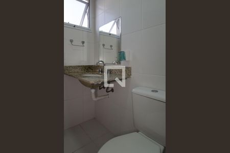 Apartamento à venda com 100m², 3 quartos e 2 vagas Apartamento à venda com 100m², 3 quartos e 2 vagasBanheiro