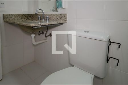 Apartamento à venda com 100m², 3 quartos e 2 vagas Apartamento à venda com 100m², 3 quartos e 2 vagasBanheiro