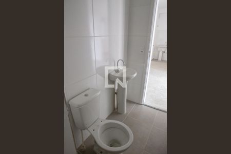 Apartamento para alugar com 36m², 2 quartos e sem vaga Apartamento para alugar com 36m², 2 quartos e sem vagaBanheiro