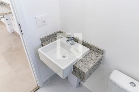 Banheiro de kitnet/studio à venda com 1 quarto, 23m² em Vila Mariana, São Paulo