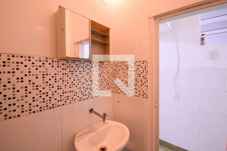 Banheiro  de casa para alugar com 1 quarto, 20m² em Vila Gumercindo, São Paulo