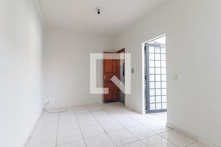 Casa de condomínio para alugar com 50m², 2 quartos e 1 vaga Casa de condomínio para alugar com 50m², 2 quartos e 1 vagaSala / Cozinha