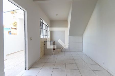 Casa de condomínio para alugar com 50m², 2 quartos e 1 vaga Casa de condomínio para alugar com 50m², 2 quartos e 1 vagaSala / Cozinha