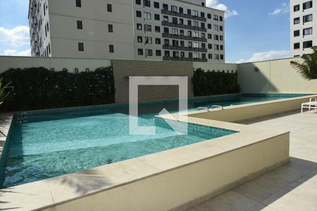 Apartamento à venda com 36m², 2 quartos e sem vagaÁrea comum - Piscina