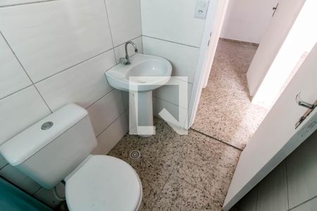 Apartamento para alugar com 48m², 2 quartos e sem vaga Apartamento para alugar com 48m², 2 quartos e sem vagaBanheiro