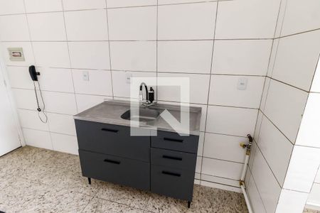 Cozinha de apartamento para alugar com 2 quartos, 48m² em Parque Assuncao, Taboão da Serra