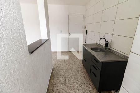 Cozinha de apartamento para alugar com 2 quartos, 48m² em Parque Assuncao, Taboão da Serra