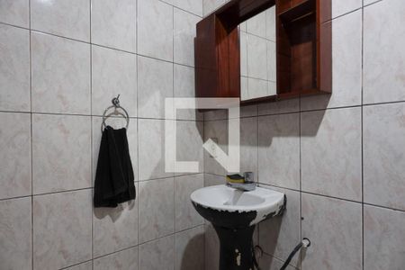 Banheiro - detalhes de casa para alugar com 1 quarto, 50m² em Vila Monte Serrat, Cotia