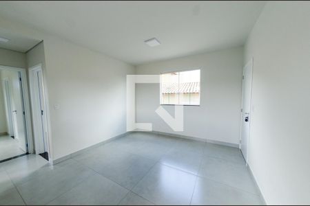 Sala de apartamento para alugar com 2 quartos, 60m² em Incofindência, Belo Horizonte