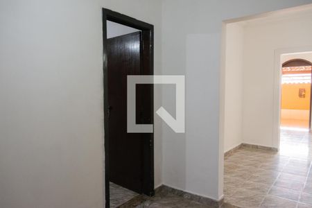 Casa para alugar com 400m², 4 quartos e 4 vagas Casa para alugar com 400m², 4 quartos e 4 vagasCorredor